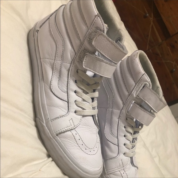 Vans - Picture 2 of 2